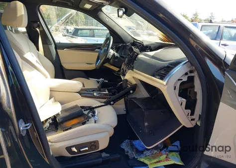 2019 BMW X3 xDrive30I z USA, uszkodzony, nr VIN 5UXTR9C5XKLE15196